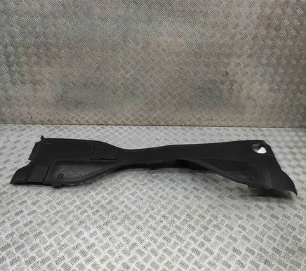 Audi A7 S7 4G Wiper trim 4G8819447
