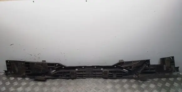 Rear bumper corner part panel trim