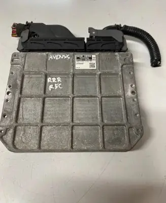 Toyota Avensis T270 Engine control unit/module 8966105D21