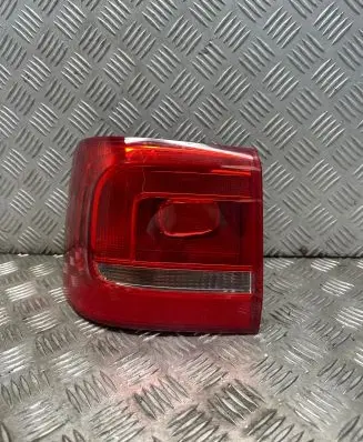 Volkswagen Touran II Rear/tail lights 1T0945095