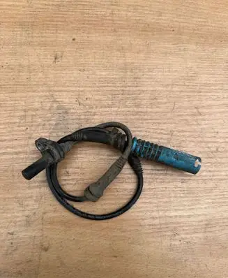 BMW 5 E60 E61 Front ABS sensor wiring 10142500