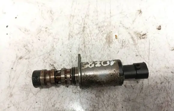 Opel Astra H Camshaft vanos timing valve 55567050 f84755502