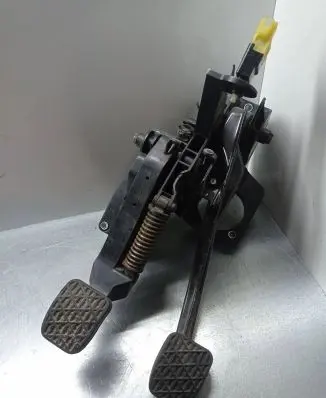 Mercedes-Benz A W169 Pedal assembly A1692900701