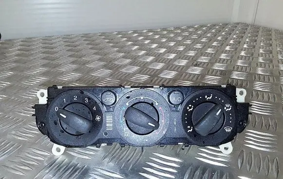 Ford Focus Climate control unit CJ5T19980AE