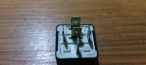 Ford Mondeo Mk III Other relay f0ab14b192aa f0ab14b192-aa
