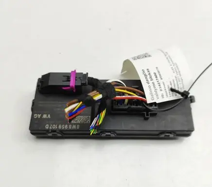 Audi e-tron Tailgate/trunk control unit/module 8W8959107D 8W8959107