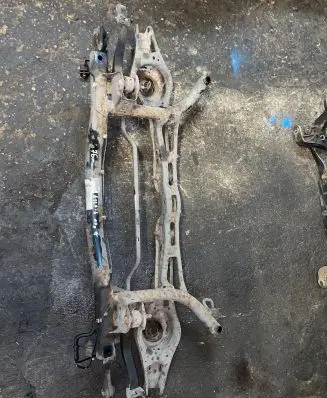 Volkswagen Golf VI Rear subframe 