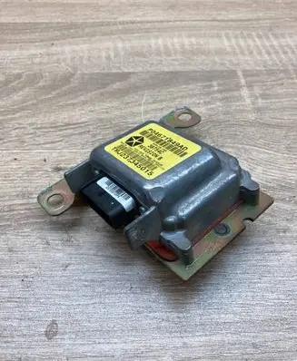 Chrysler PT Cruiser Airbag control unit/module P04671849AD 39754C