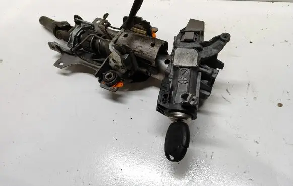 Ford Focus Ignition lock B0505A16703 0682 05013103j