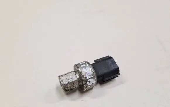 Air conditioning (A/C) pressure sensor