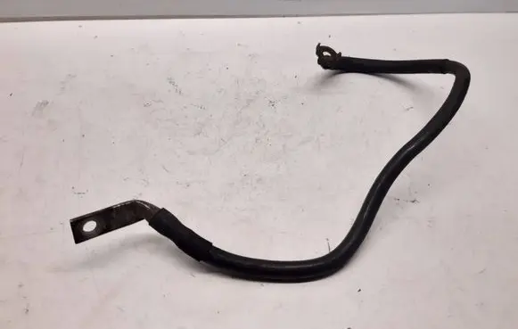 Volkswagen Touran I Negative earth cable (battery)