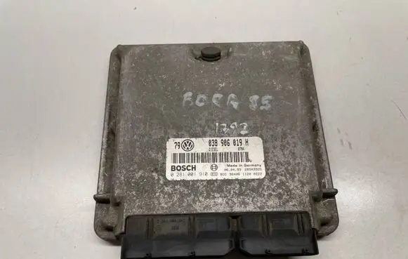 Volkswagen Golf IV Engine control unit/module 0281001910 038906019H