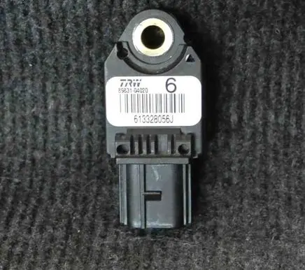 Toyota Hilux (AN10, AN20, AN30) Airbag deployment crash/impact sensor 8983104020