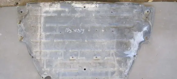 Mercedes-Benz Vito Viano W639 Center/middle under tray cover A6395201223