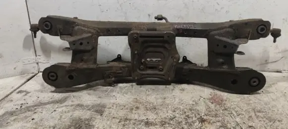 Toyota Avensis T270 Rear subframe 5120605091