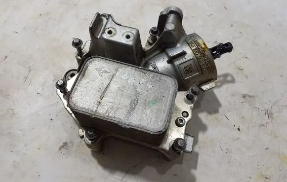 Mercedes-Benz C W206 Oil filter mounting bracket A2541802400