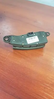 BMW 7 E65 E66 Steering wheel buttons/switches 6911585