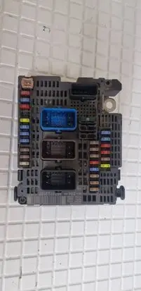 Peugeot 508 Fuse module 9674922080
