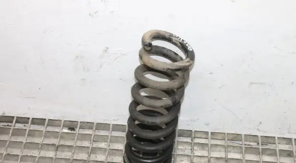 Chrysler 300C Rear coil spring