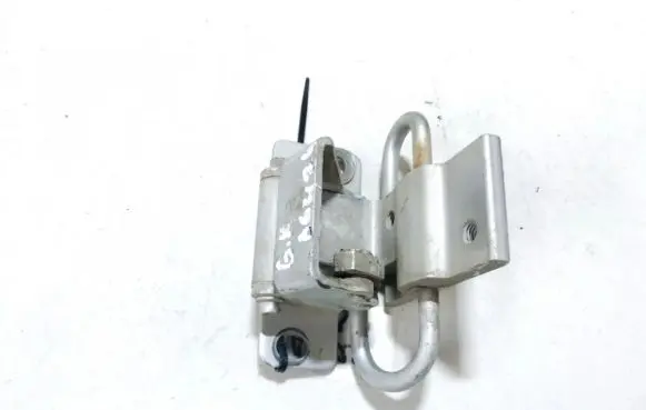 Audi A4 S4 B5 8D Rear door lower hinge 4a0833411
