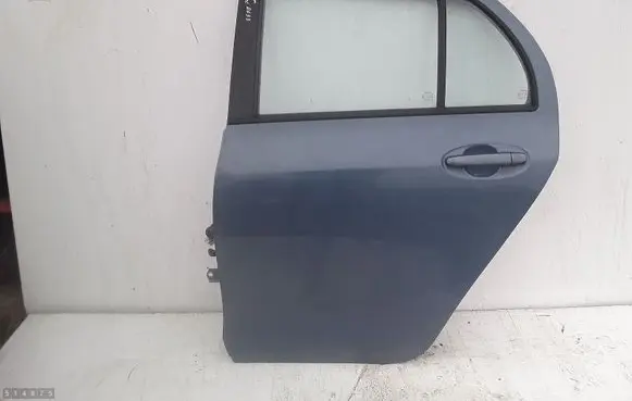 Toyota Yaris Rear door