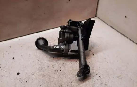 Mercedes-Benz A W168 Oil pump 1661810020