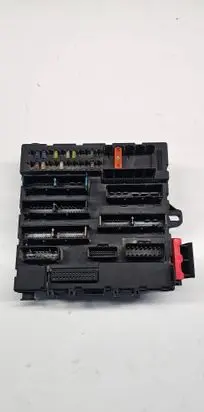 Opel Vectra C Fuse module 13125487 018379
