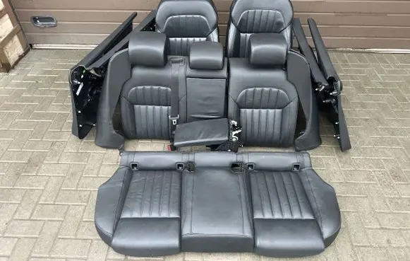Seat set
