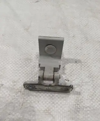Volkswagen PASSAT B8 Tailgate/trunk/boot hinge 8v3827299A