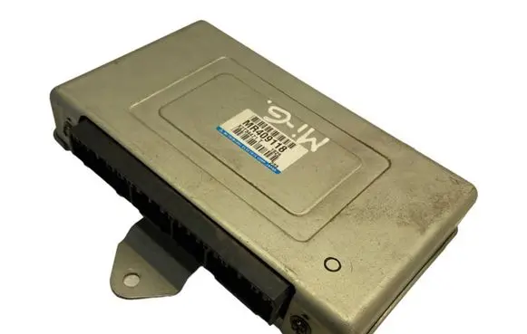Mitsubishi Galant Engine control unit/module MR409118 X2T34471T