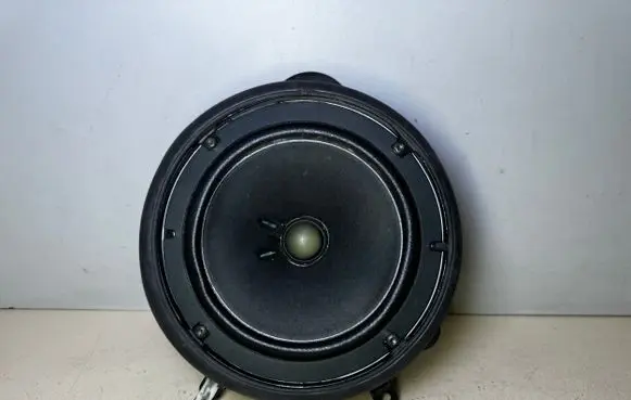 Audi A4 S4 B7 8E 8H Front door speaker 8E0035411A 355021 BOSE