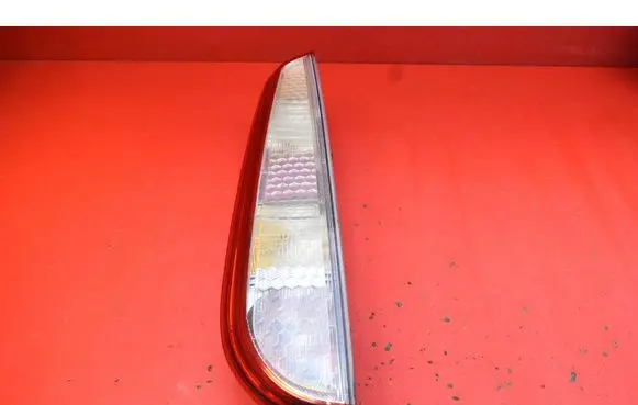 Ford Focus C-MAX Rear/tail lights 8M51-13405-C