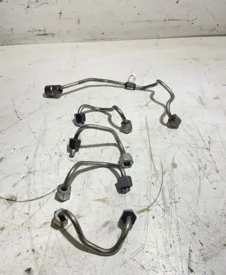 Volvo S60 Fuel injector supply line/pipe 