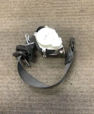 Jaguar XF X250 Front seatbelt 8X23F611B08ABLEG