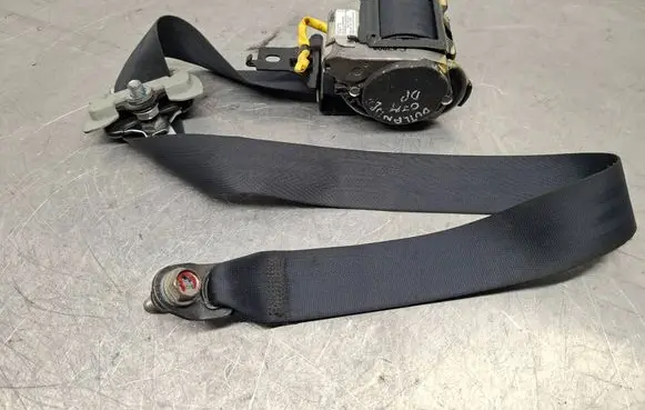 Mitsubishi Outlander Front seatbelt 6091406