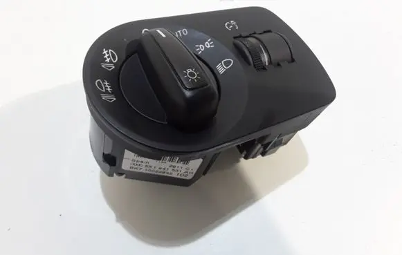 Audi Q3 8U Light switch 8X1941531AH BK710022942