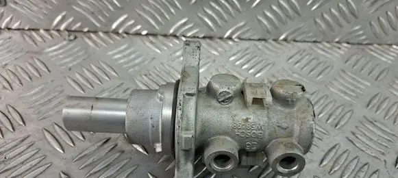 Jeep Renegade Master brake cylinder 