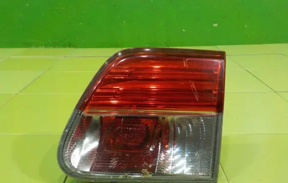 Toyota Avensis T270 Rear/tail lights 18AB29