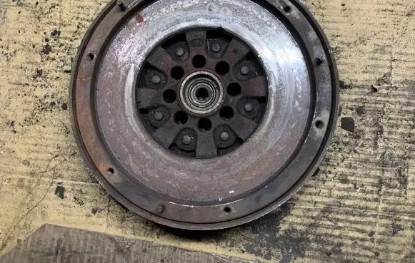 Mercedes-Benz Sprinter W906 Dual mass flywheel 