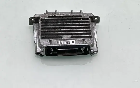 Peugeot Traveller Headlight ballast module Xenon 90035944