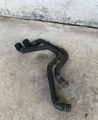 Volkswagen Touran III Engine coolant pipe/hose