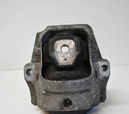 Audi A5 Sportback 8TA Engine mount bracket 8K0199381