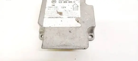 Volkswagen PASSAT B5.5 Airbag control unit/module 1C0909605C 5WK43130