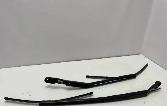 Audi A6 S6 C8 4K Front wiper blade arm 4K1955406B 4K1955405C