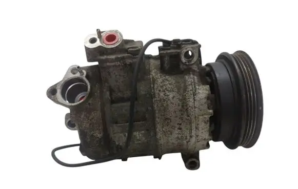 Volkswagen PASSAT B5 Air conditioning (A/C) compressor (pump) 8D0260808 4472208180 7SBU16C