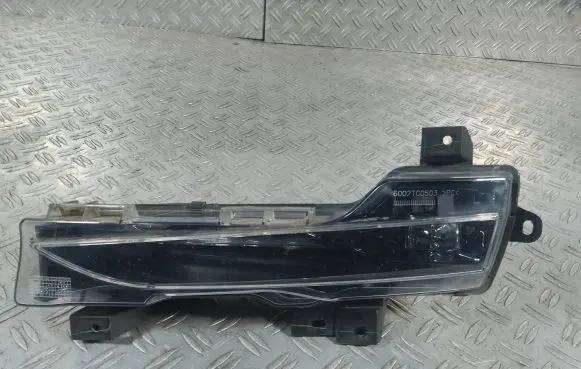 Tesla Model 3 LED Daytime headlight 107739500D 100120A
