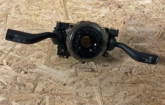 Volkswagen Touareg I Indicator stalk 7L6953549D 05114204