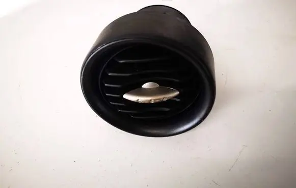 Seat Ibiza III (6L) Dash center air vent grill 