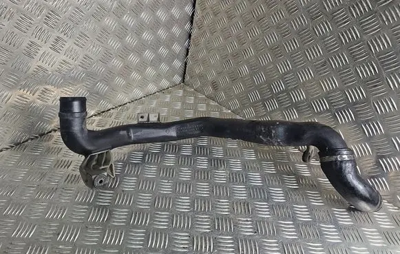 Intercooler hose/pipe