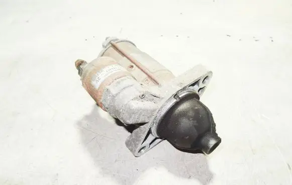 Toyota Avensis T270 Starter motor 281000R020C